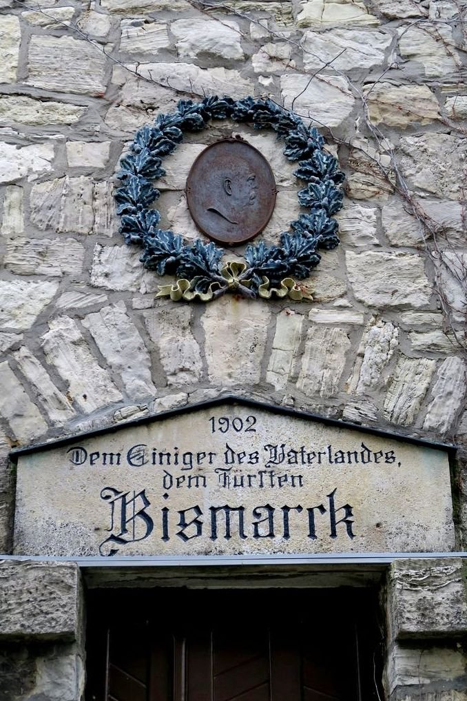 Einer von Vielen: der Bismarckturm bei Naumburg (21.10. 2021) Bismarckturm Naumburg 21 10 2021